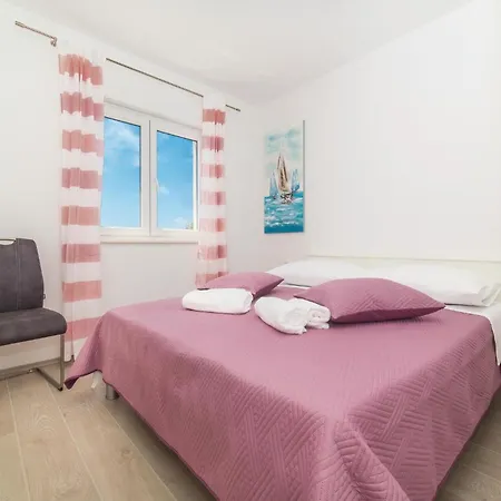 Gorgeous In With Sauna Vikendica Trogir