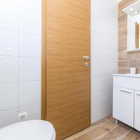 Gorgeous In With Sauna Vikendica Trogir